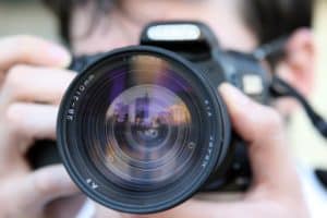 Read more about the article STJ: reconhecimento fotográfico serve apenas como prova inicial e deve ser ratificado por reconhecimento presencial